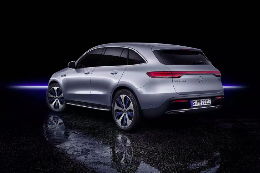 奔馳首款SUV電動(dòng)汽車 EQC 問世-鋒巢網(wǎng)