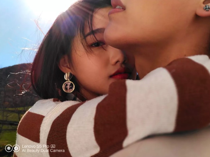 朱一龍與聯(lián)想S5 Pro氣質(zhì)相投-鋒巢網(wǎng)