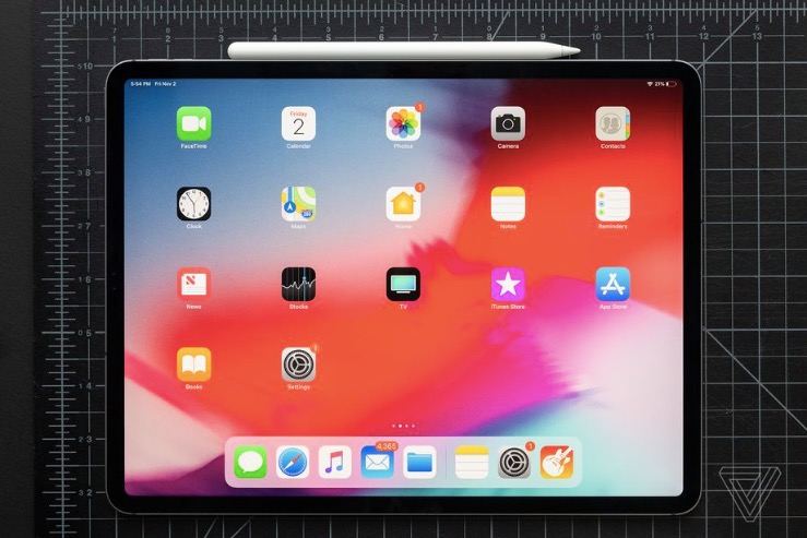 部分iPad pro的機(jī)身有輕微彎曲已被蘋果公司證實(shí)這是正常的-鋒巢網(wǎng)