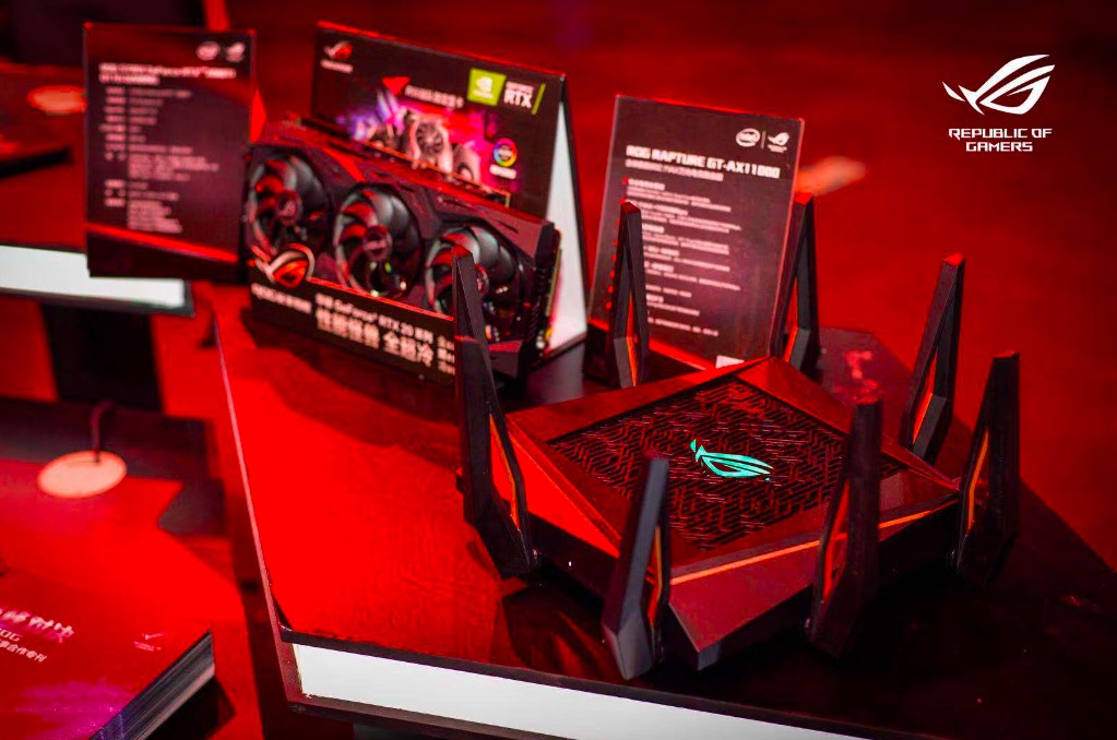 燃爆信仰之夜 2018 ROG DAY暨RW俱樂(lè)部周年慶生會(huì)-鋒巢網(wǎng)