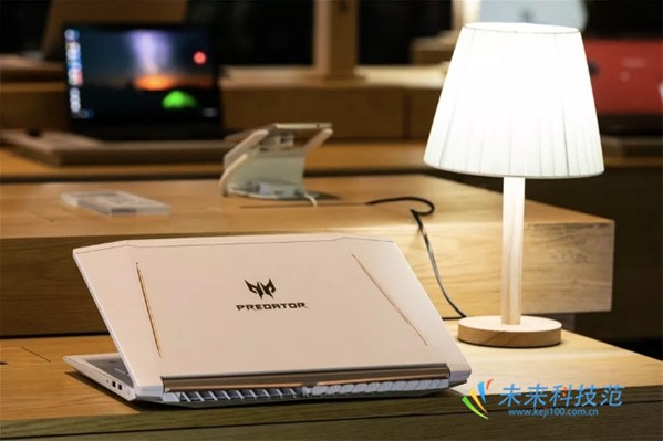 宏碁掠奪者HELIOS 300白金版評(píng)測(cè):電競(jìng)筆記本中的優(yōu)雅野獸派-鋒巢網(wǎng)