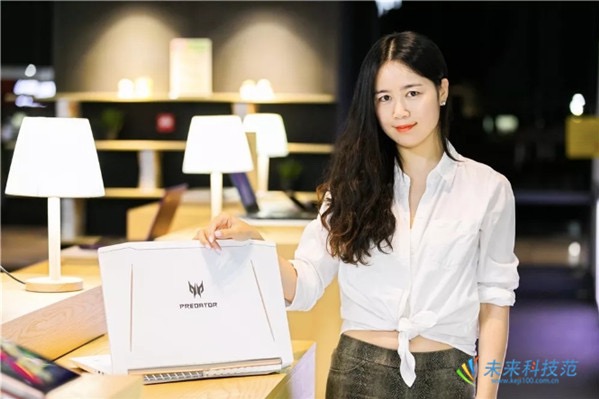 宏碁掠奪者HELIOS 300白金版評(píng)測(cè):電競(jìng)筆記本中的優(yōu)雅野獸派-鋒巢網(wǎng)