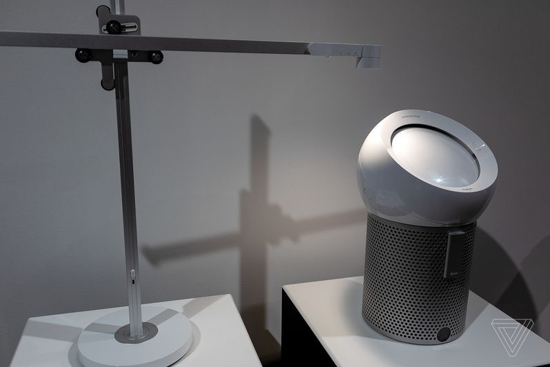 戴森的新環(huán)境燈有望使用60年，并內(nèi)置USB-C端口-鋒巢網(wǎng)