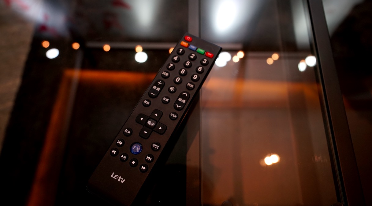 樂(lè)融Letv超強(qiáng)回歸：聯(lián)手漫威，起航健康“凈藍(lán)”護(hù)眼-鋒巢網(wǎng)