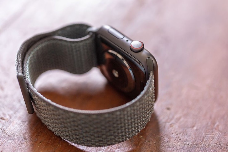 蘋果公司探索在Apple Watch的表帶上安裝攝像頭-鋒巢網(wǎng)