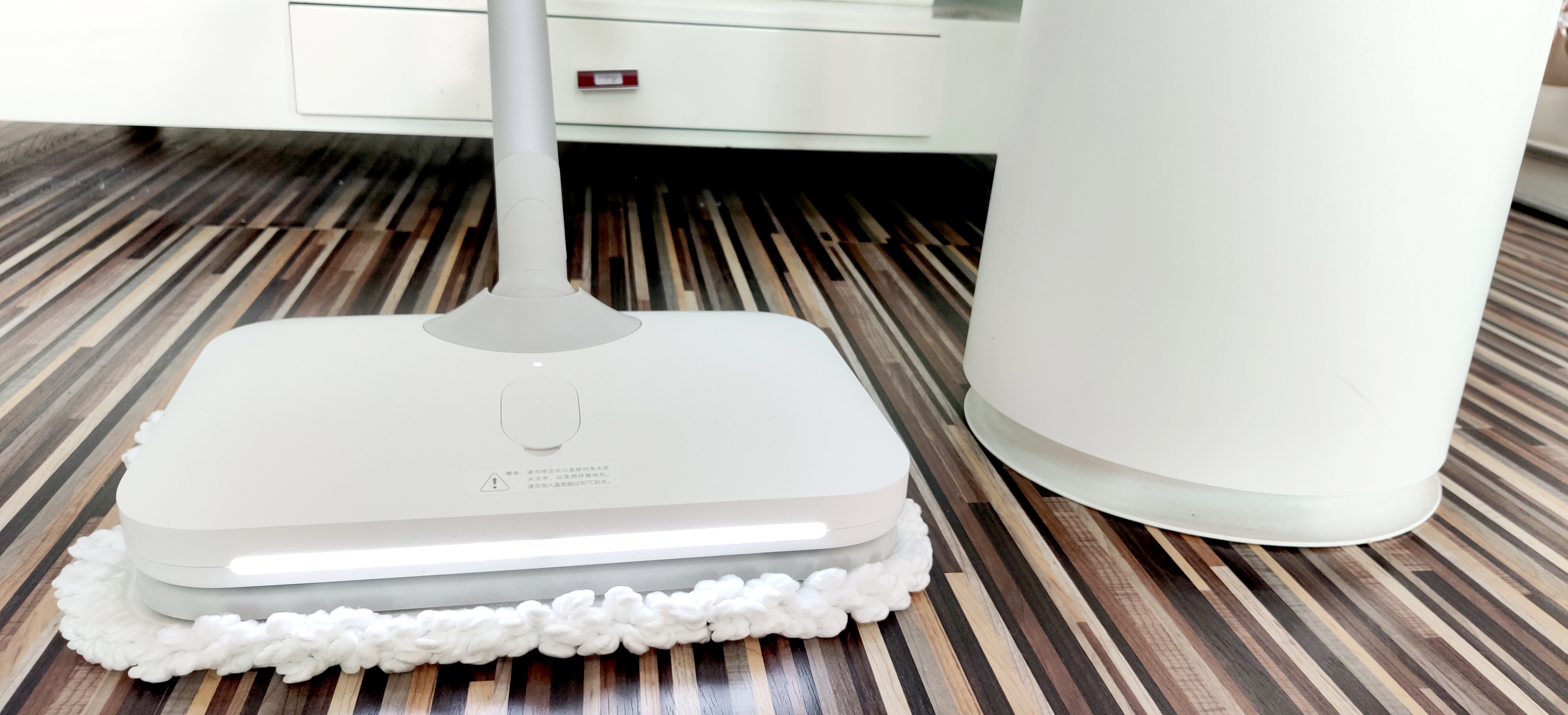 清潔自由省心：米家無(wú)線手持擦地機(jī)體驗(yàn)-鋒巢網(wǎng)