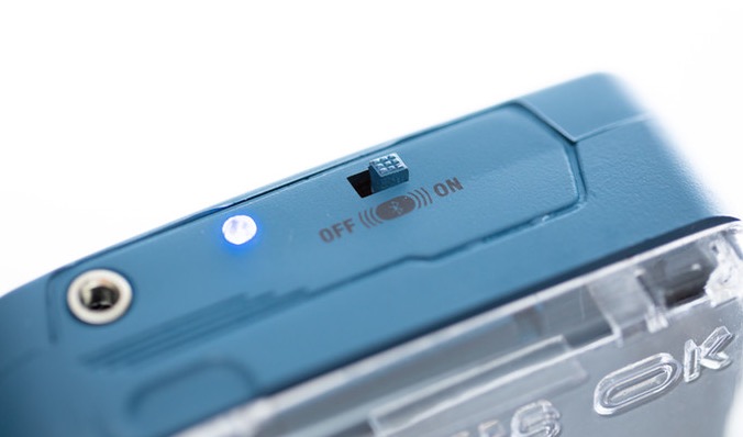 一款便攜式藍(lán)牙盒式磁帶播放器將復(fù)古音頻帶入2019年-鋒巢網(wǎng)