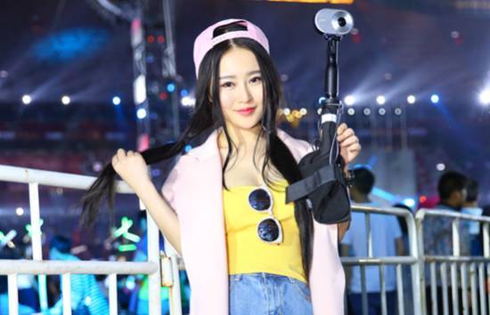 我看直播打賞了200萬(wàn)，有問(wèn)題？-鋒巢網(wǎng)