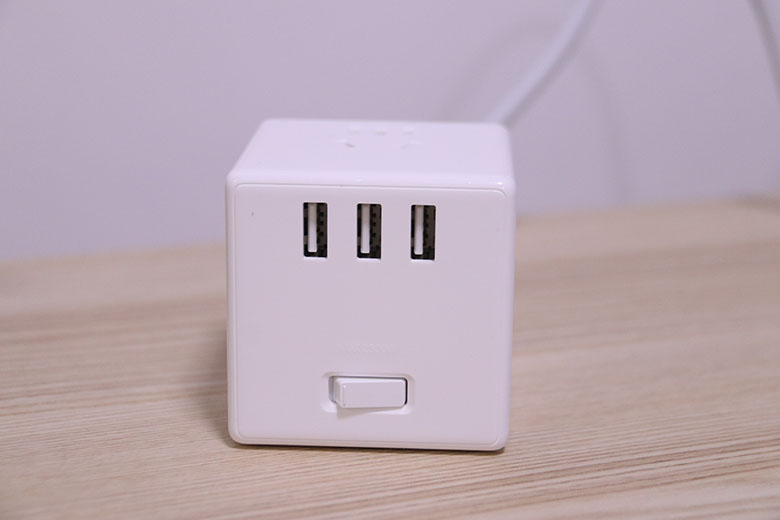 出差旅行神器 米家魔方轉(zhuǎn)換器一個(gè)就夠了！-鋒巢網(wǎng)