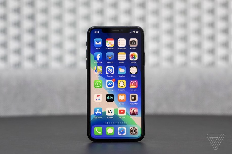 iPhone用戶報(bào)告稱，iOS 13越來(lái)越頻繁地關(guān)閉后臺(tái)應(yīng)用-鋒巢網(wǎng)