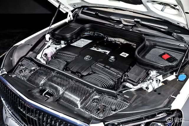 百公里提速4.9秒！奔馳最豪華SUV全球首發(fā)-鋒巢網(wǎng)