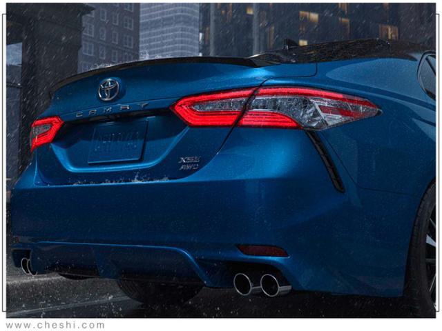 預(yù)熱！豐田新款凱美瑞官圖曝光-鋒巢網(wǎng)