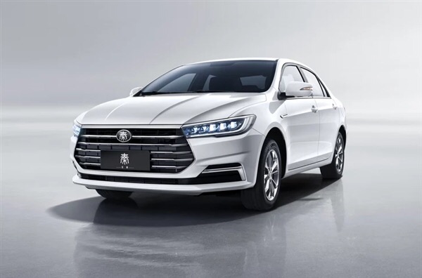 全新秦/秦EV上市，比亞迪“王朝家族”再添新成員-鋒巢網(wǎng)