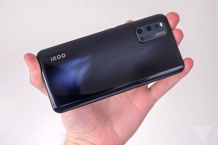 iQOO 3 5G是一款看起來不像游戲手機-鋒巢網(wǎng)