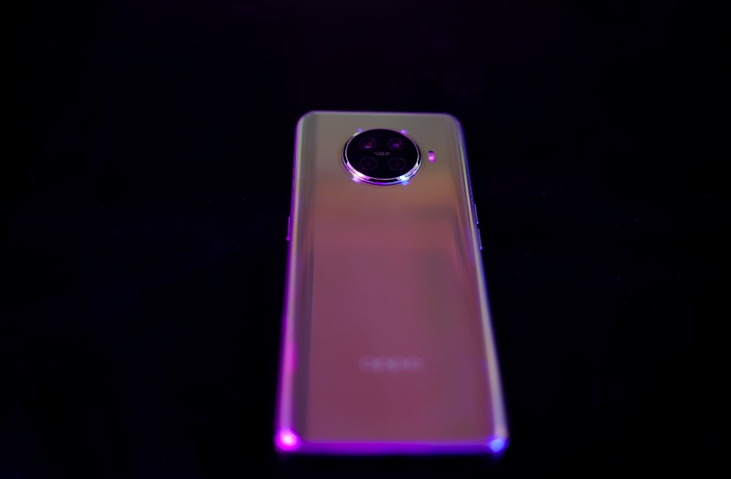 OPPO Ace2輕體驗(yàn)：值得入手的高顏值游戲手機(jī)-鋒巢網(wǎng)
