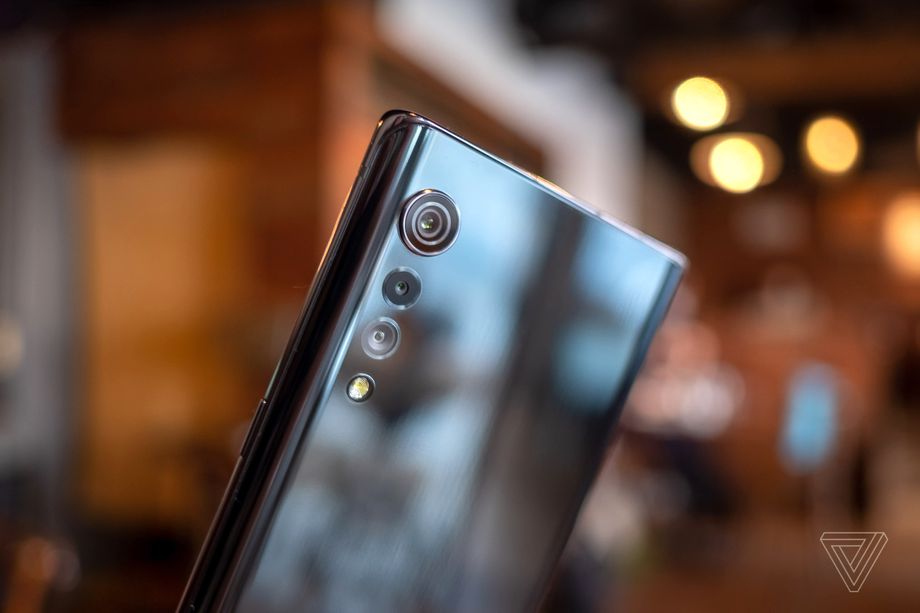 LG時尚的中檔天鵝絨手機(jī)將于7月22日在美國發(fā)布-鋒巢網(wǎng)