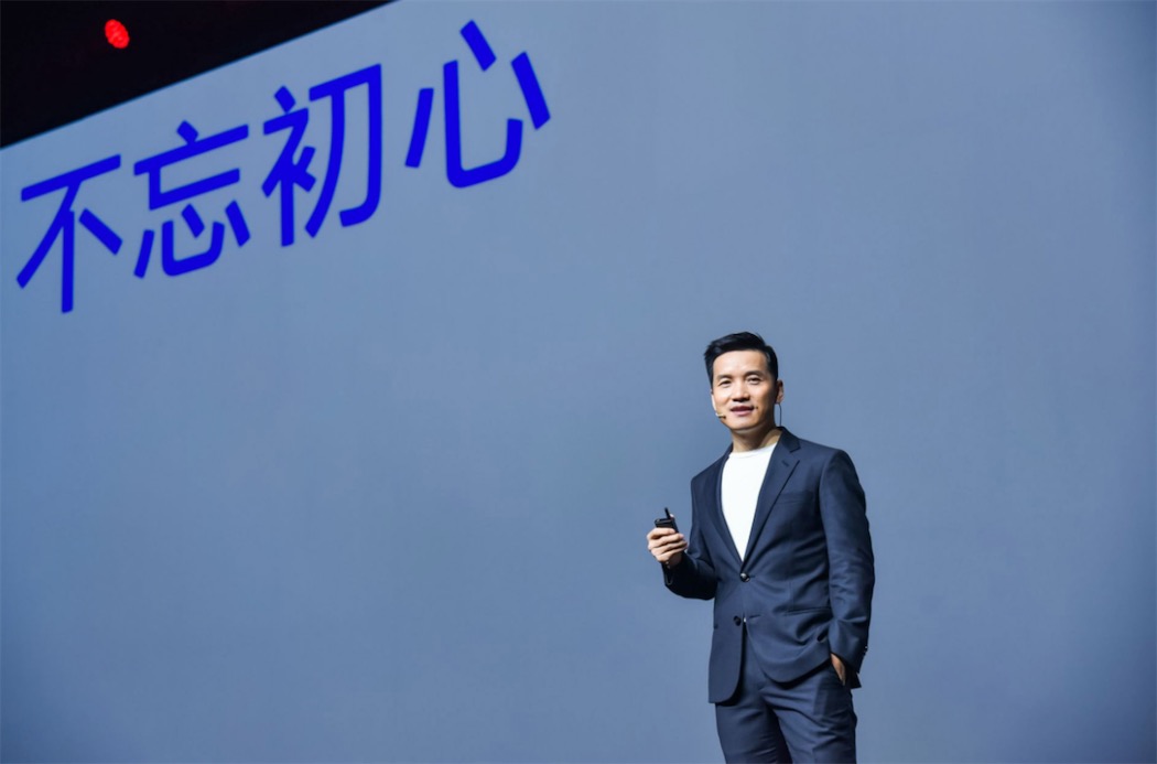 不忘初心！一加 8T是“張老板”的靈魂動(dòng)心-鋒巢網(wǎng)