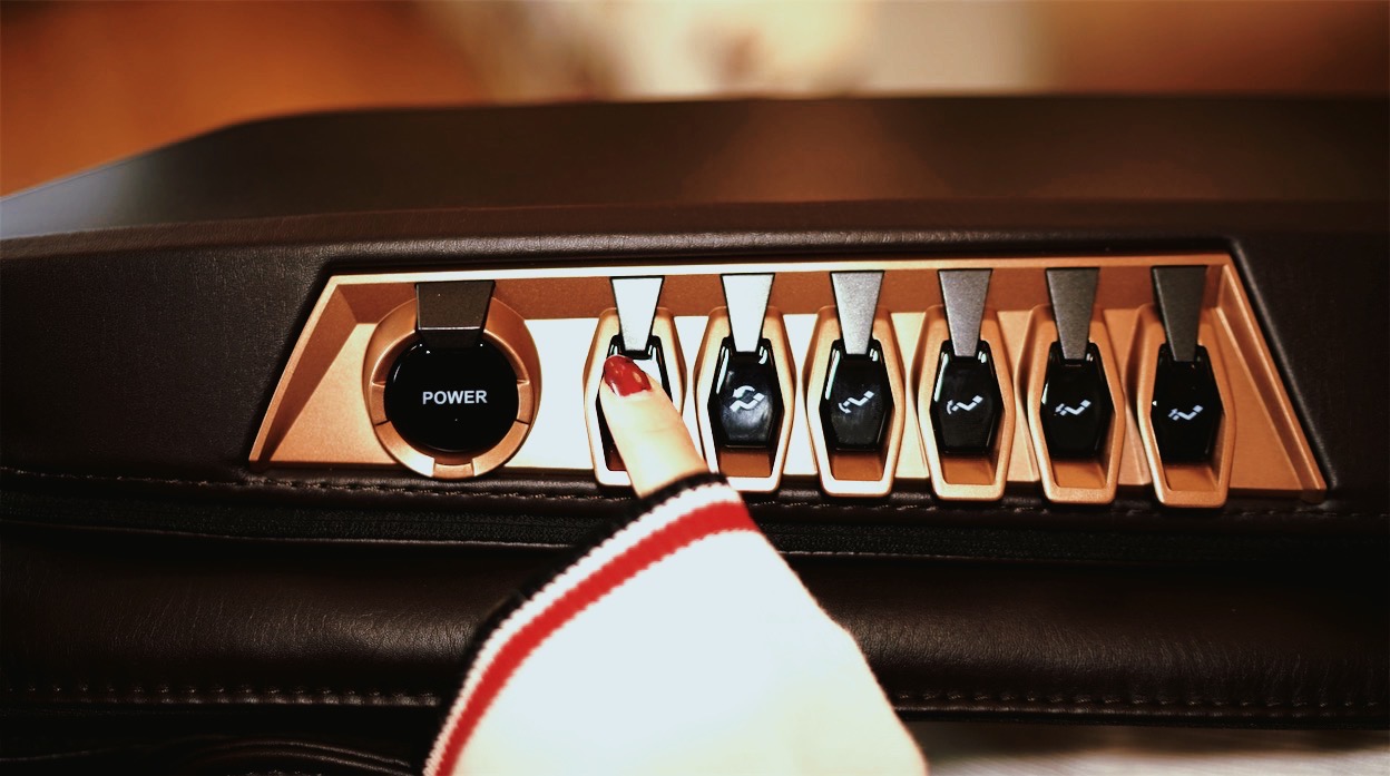 榮泰YN8800按摩椅體驗(yàn)：減少焦慮，學(xué)會(huì)生活的柔軟-鋒巢網(wǎng)