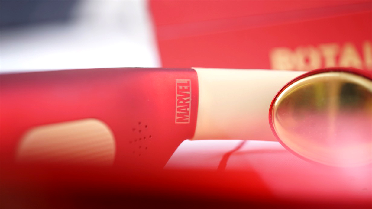 榮泰頸部按摩器鋼鐵俠系列體驗：緩解疲憊，輕松活力-鋒巢網(wǎng)