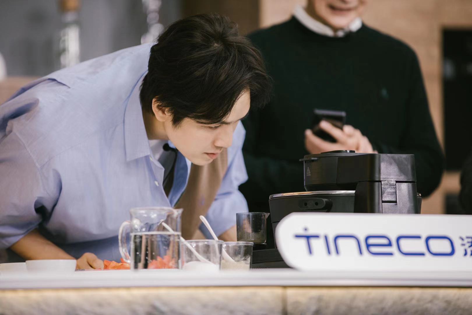 年輕人的生活復(fù)興，從一臺(tái)“會(huì)思考”的智能料理機(jī)食萬開始-鋒巢網(wǎng)