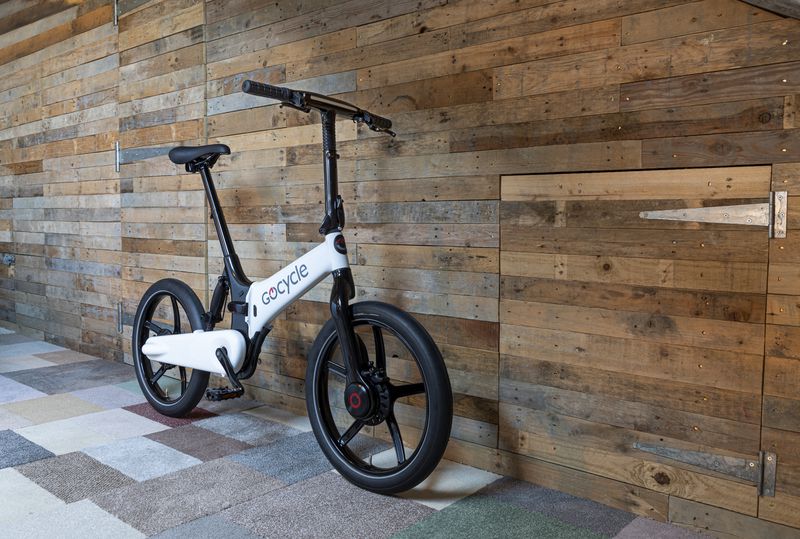 Gocycle的G4折疊式電動(dòng)自行車承諾更大功率、更少噪音-鋒巢網(wǎng)