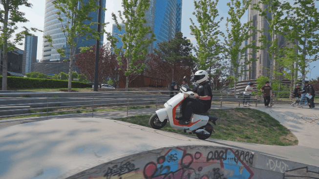 哈啰A80青春版體驗：避繁就簡，享受智慧騎行帶來的樂趣-鋒巢網(wǎng)