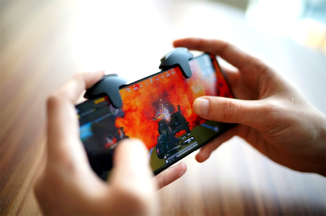 一加9R體驗(yàn)：獨(dú)創(chuàng)手游肩鍵，讓你停不下來的游戲沉浸感-鋒巢網(wǎng)