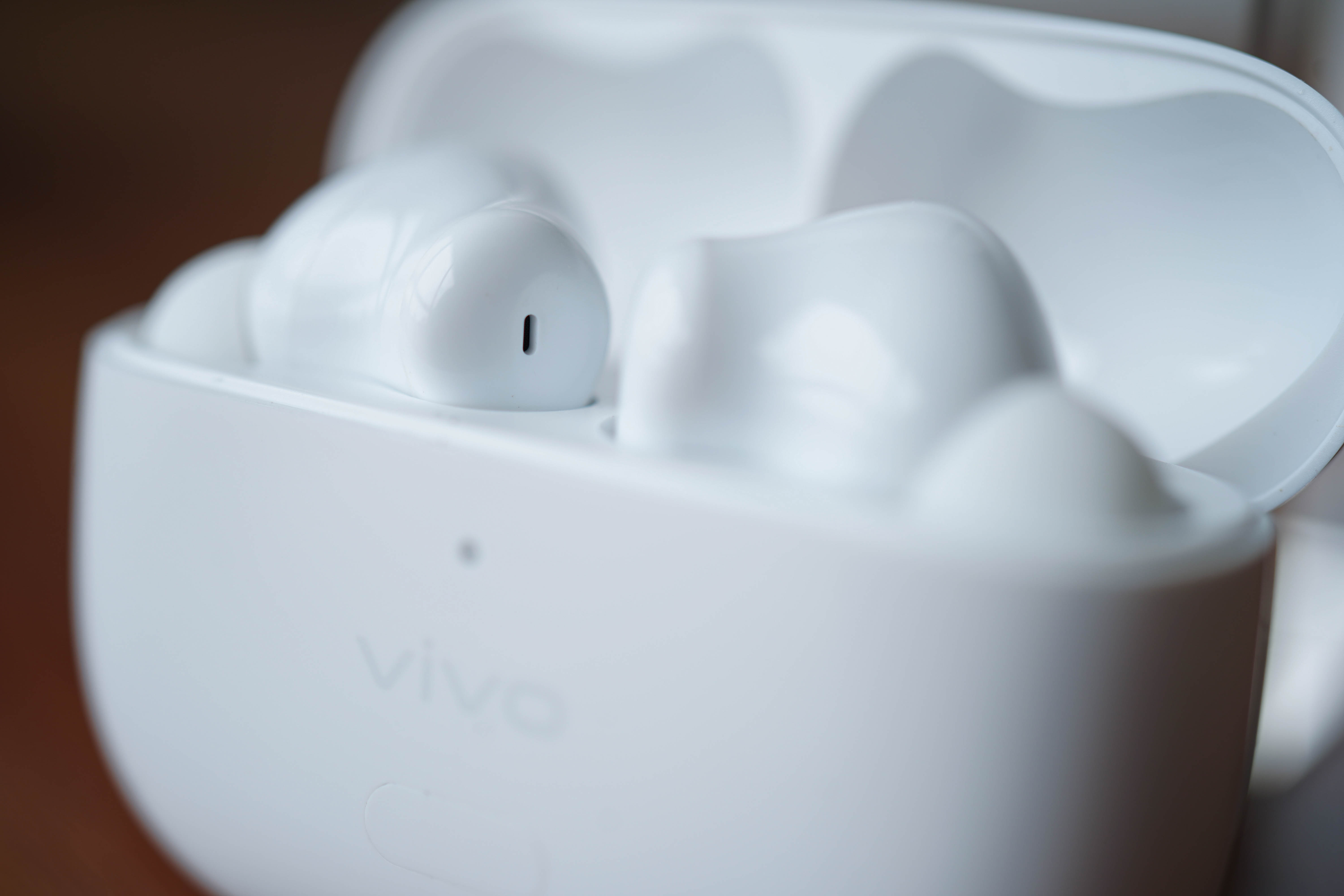 智能降噪無感佩戴：vivo TWS 2系列主動降噪真無線耳機(jī)圖賞-鋒巢網(wǎng)