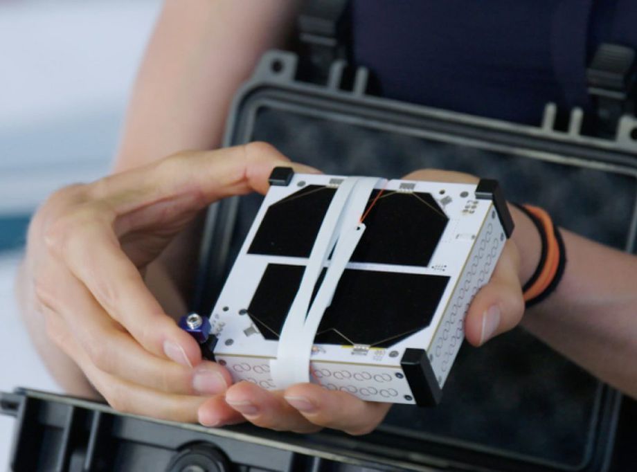 SpaceX將收購小型衛(wèi)星初創(chuàng)公司Swarm Technologies-鋒巢網(wǎng)