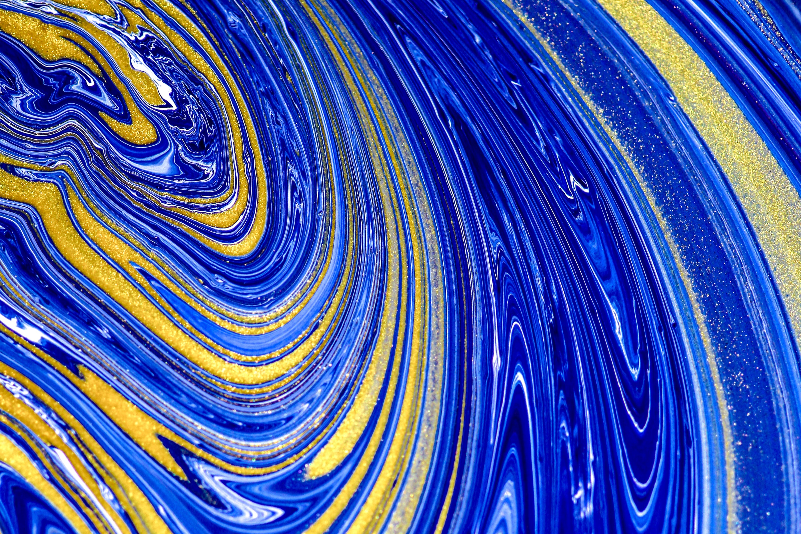 小米第N次想把手機賣給女生-鋒巢網(wǎng)