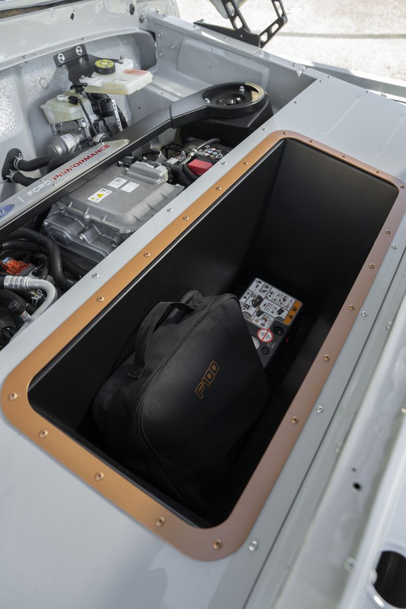 福特開始銷售用于定制構(gòu)建和改裝的電動板條發(fā)動機-鋒巢網(wǎng)