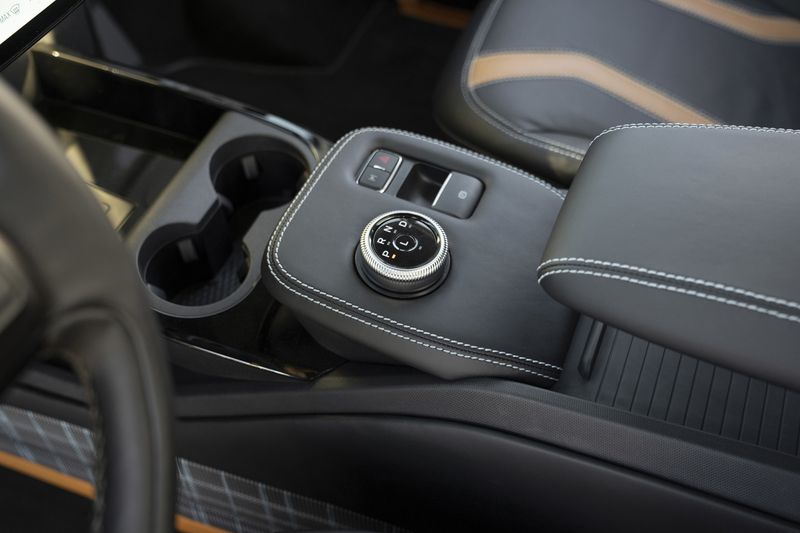 福特開始銷售用于定制構(gòu)建和改裝的電動板條發(fā)動機-鋒巢網(wǎng)