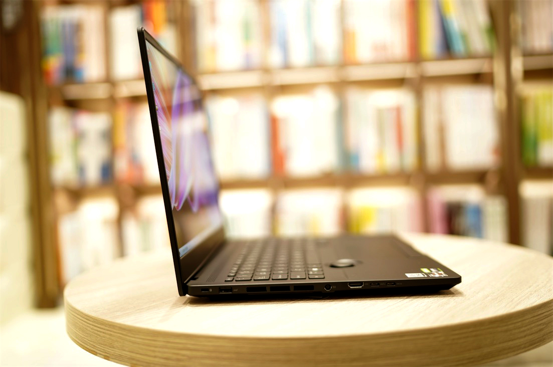 華碩ProArt 創(chuàng)16體驗(yàn)：全新交互+頂級(jí)屏幕 更匹配創(chuàng)作的筆記本-鋒巢網(wǎng)