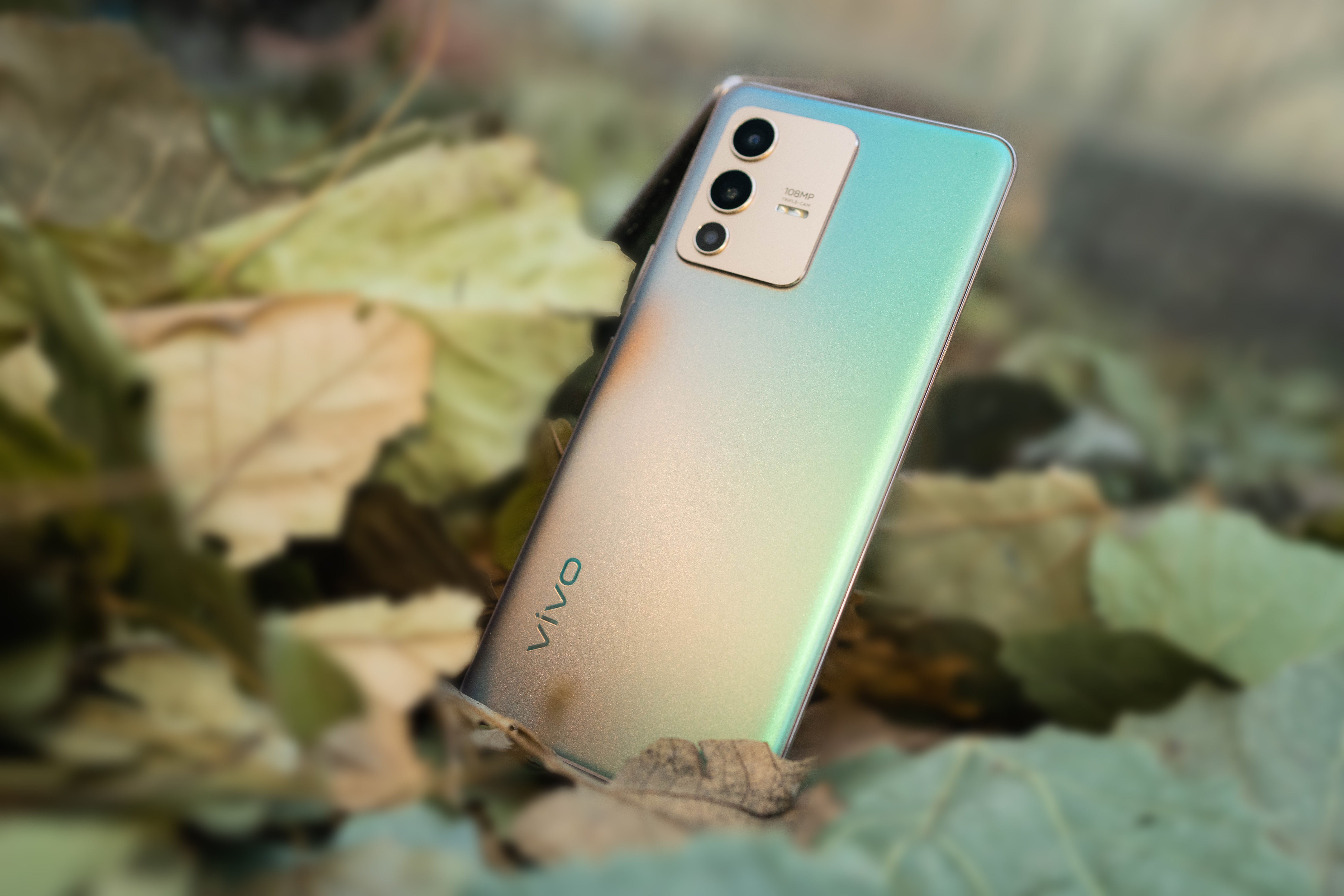 vivo S12 Pro評測：一首在冷暖交融之間流轉(zhuǎn)的華麗舞曲-鋒巢網(wǎng)